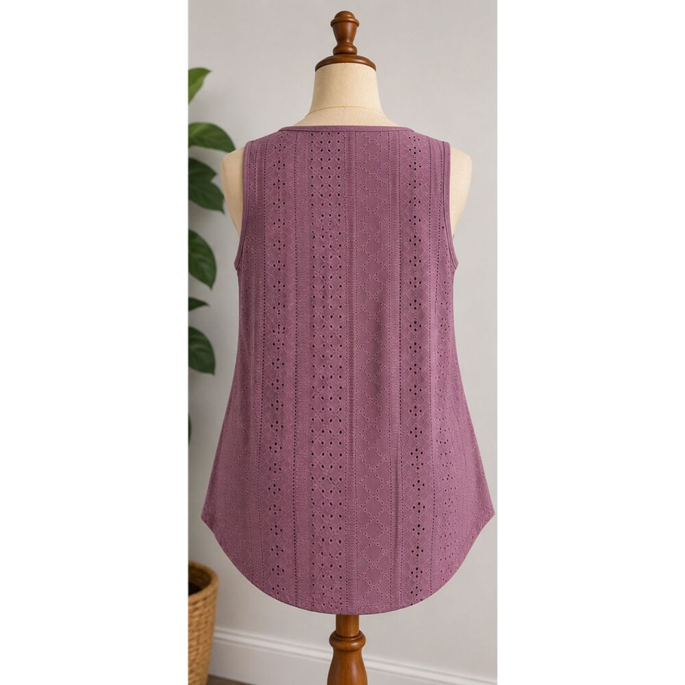 Vislily Eyelet Swing Tank Top